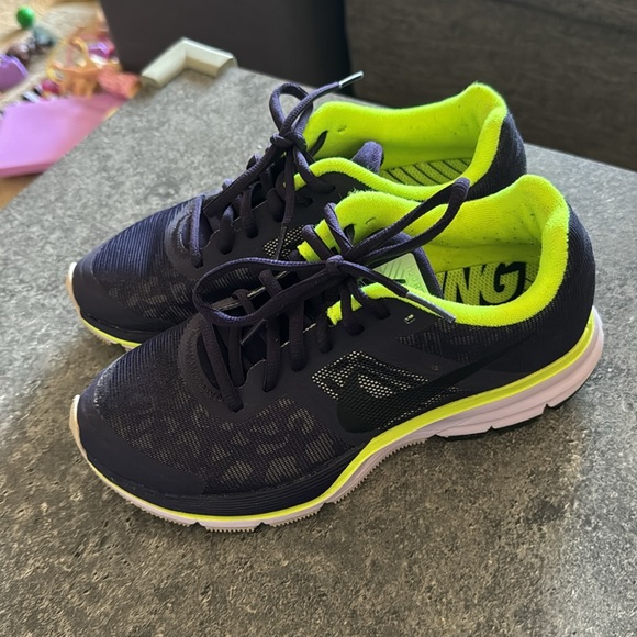 Nike Pegasus 30 Running Athletic Shoe Sneaker size 6 - Picture 3 of 10